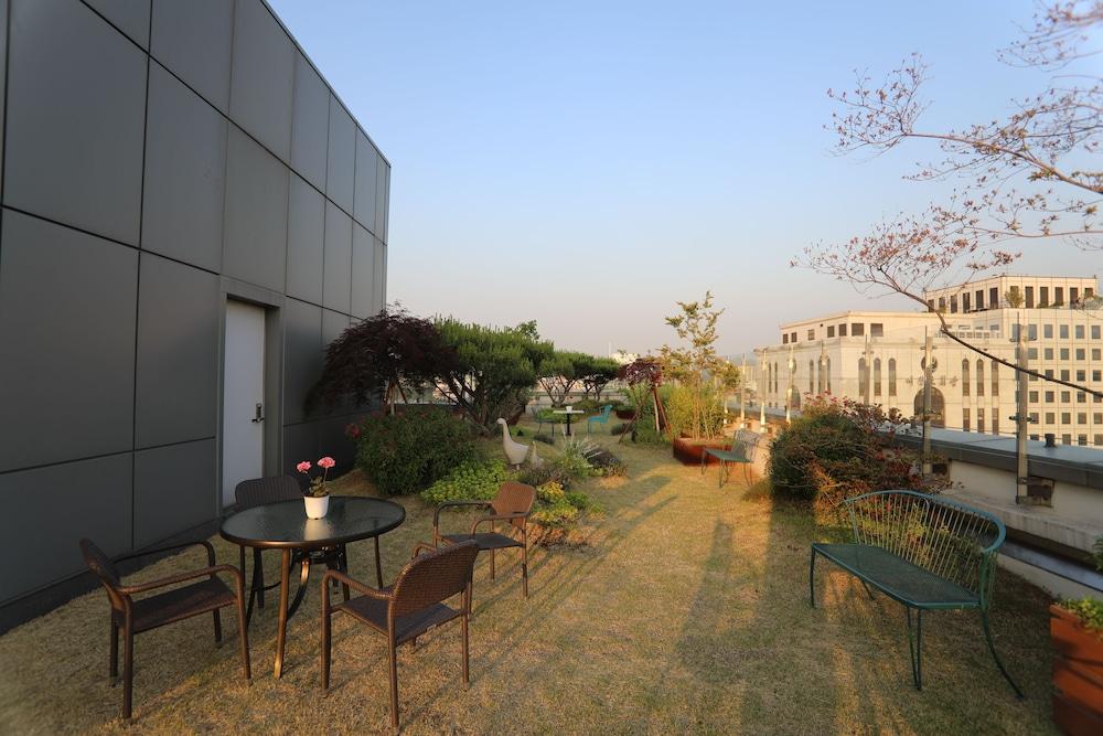 Mayplace Hotel Seoul Exterior photo